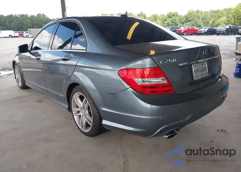 2012 Mercedes-Benz C 250 Sport из США, поврежденный, VIN WDDGF4HBXCR196688